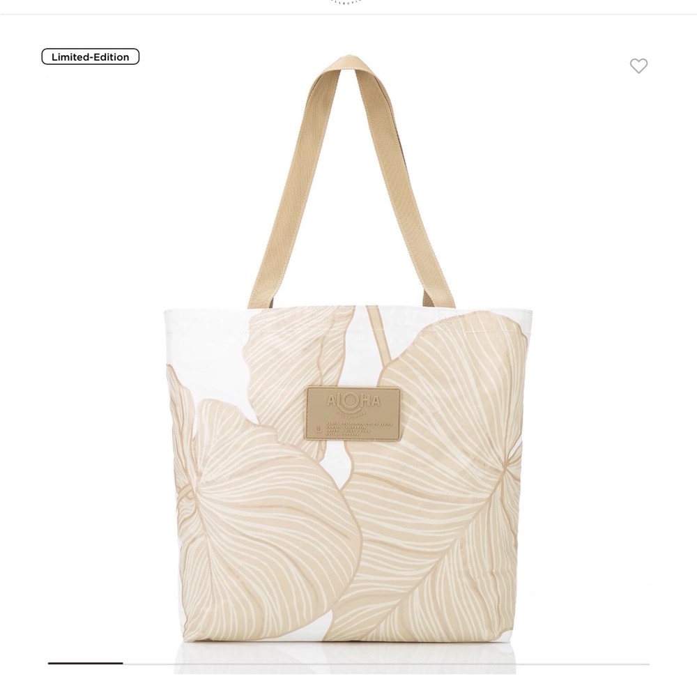 ALOHA Collection Beige and White Floral Tote